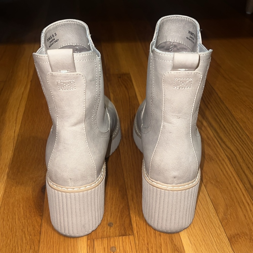 Dolce Vita Booties - Picture 4 of 8